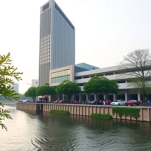 权威丨推进环保机构监测监察执法垂直管理制度改革——访环保部副部长李干杰(图1)